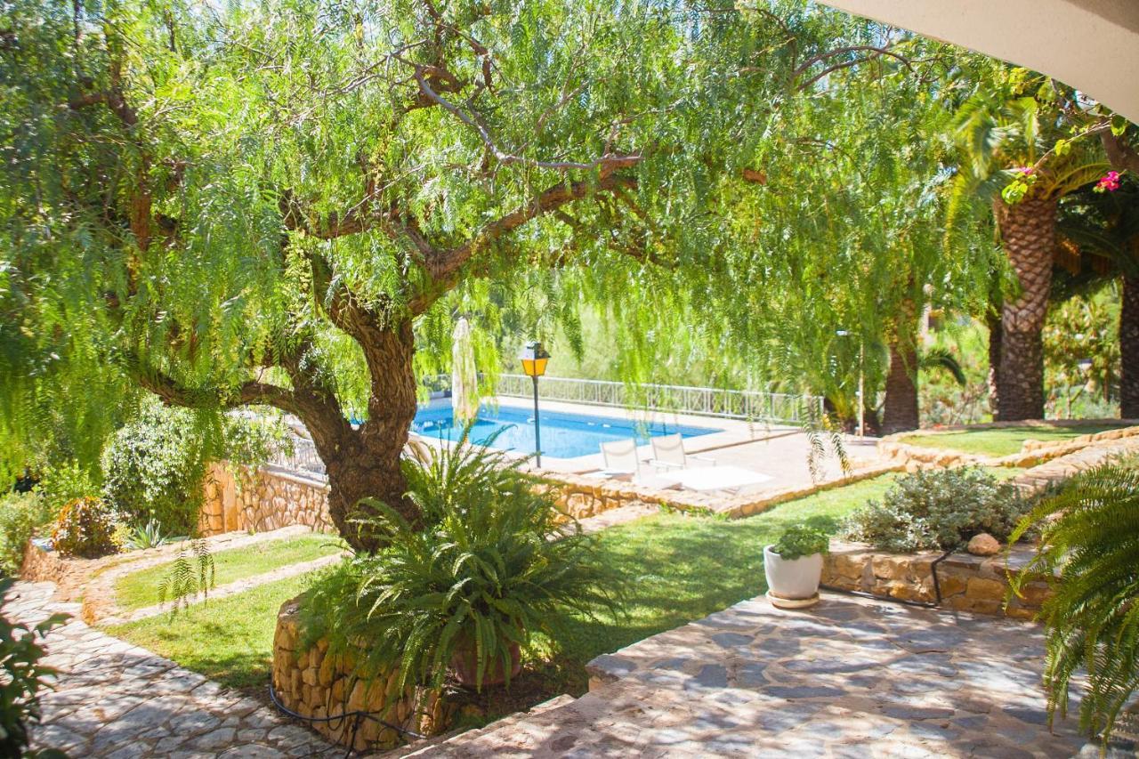 Villa Altozano With Pool, Barbeque, Large Garden, And Fantastic Sea Views Benidorm Exterior photo