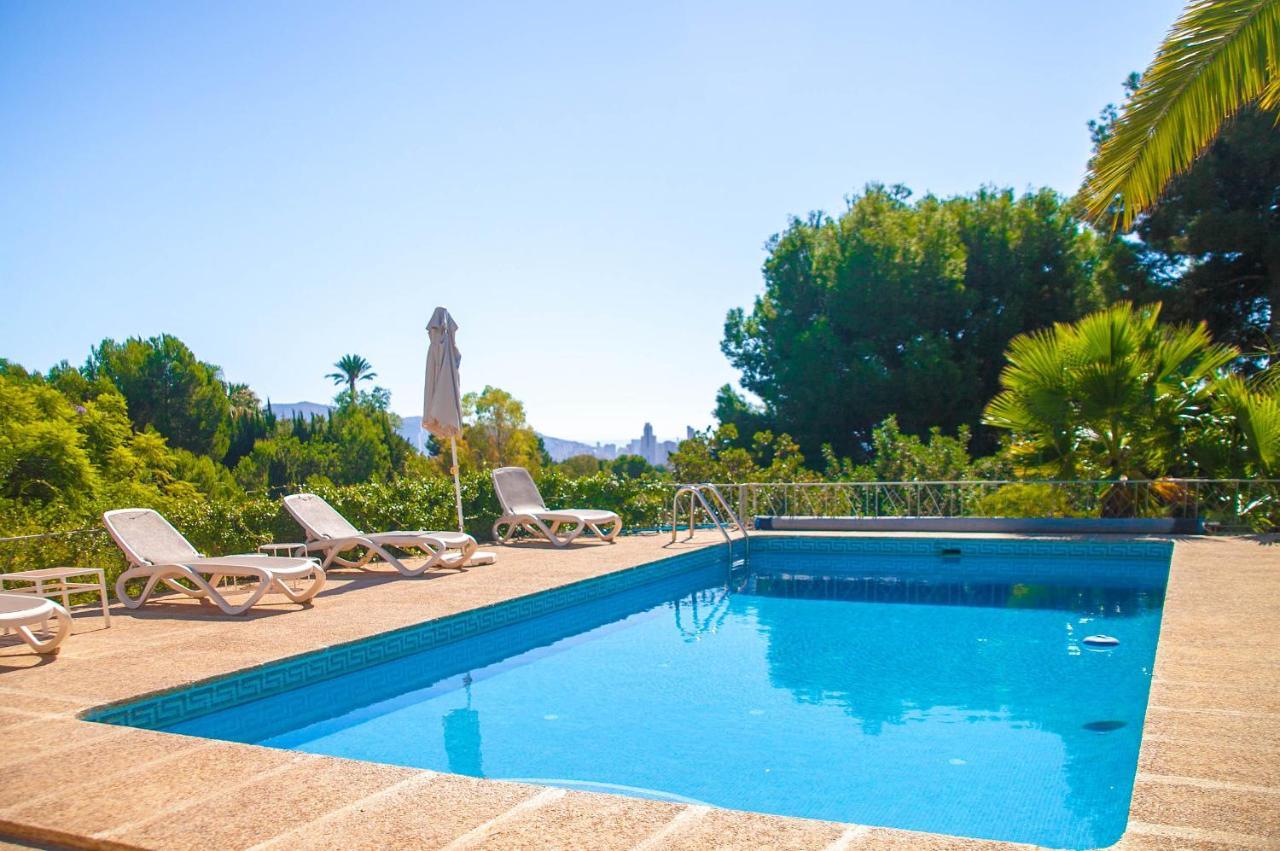 Villa Altozano With Pool, Barbeque, Large Garden, And Fantastic Sea Views Benidorm Exterior photo